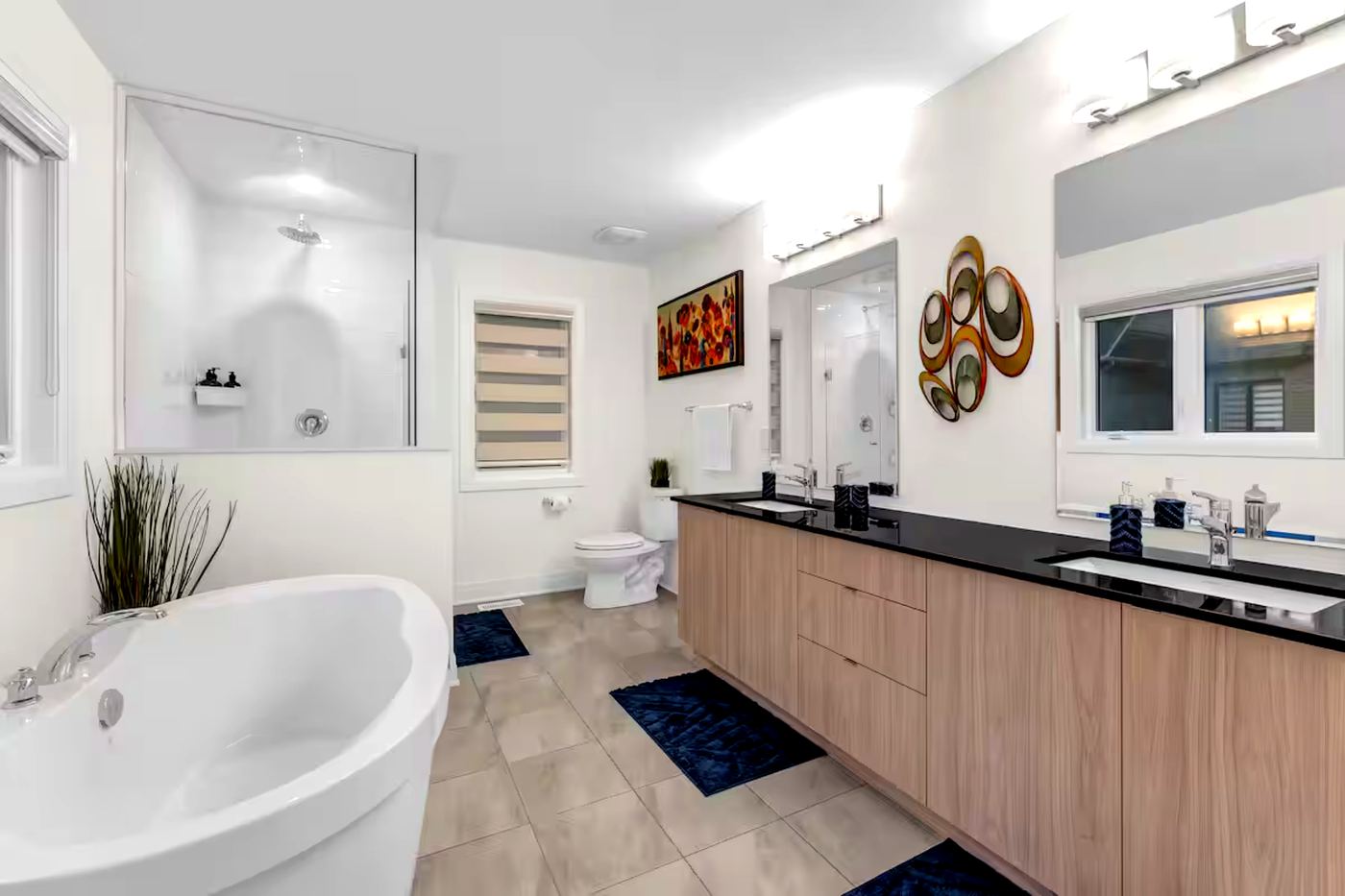 Master Ensuite · Soaker Tub
