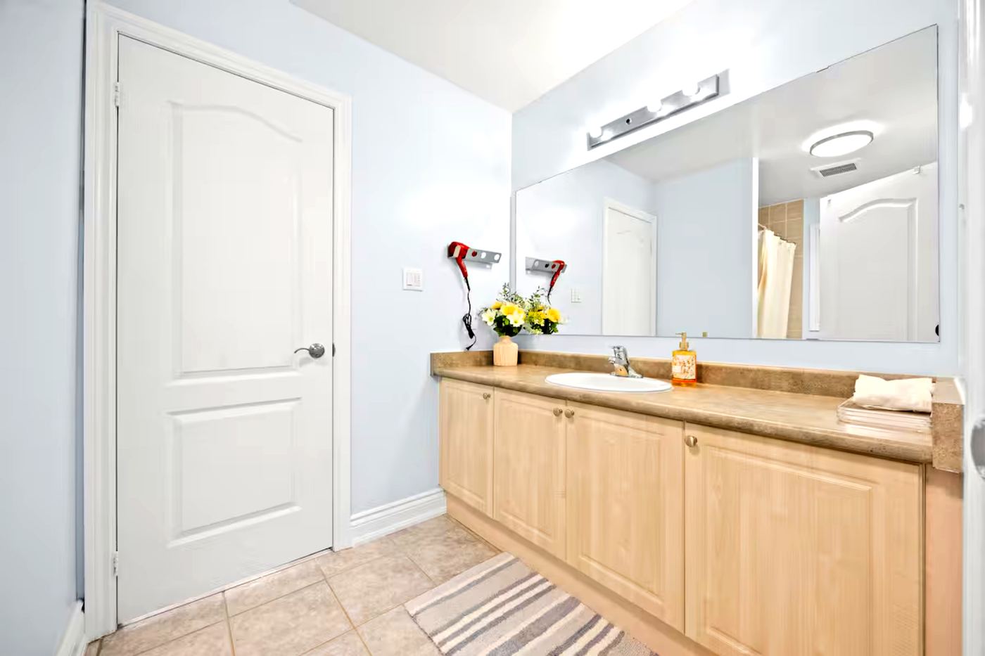 Upper Level Bathroom