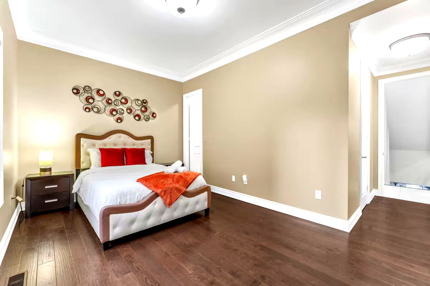 Queen Bedroom with Ensuite