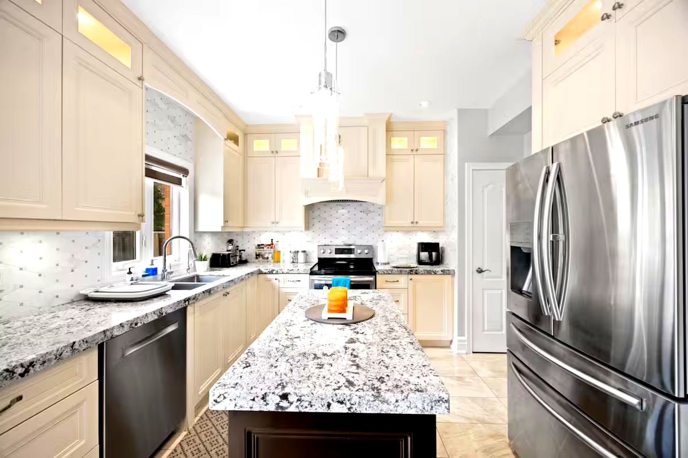 Gourmet Chef's Kitchen